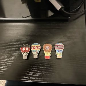 Disney Mystery Pins Hot Air Ballons- Minnie, Mickey, Simba, Dopey